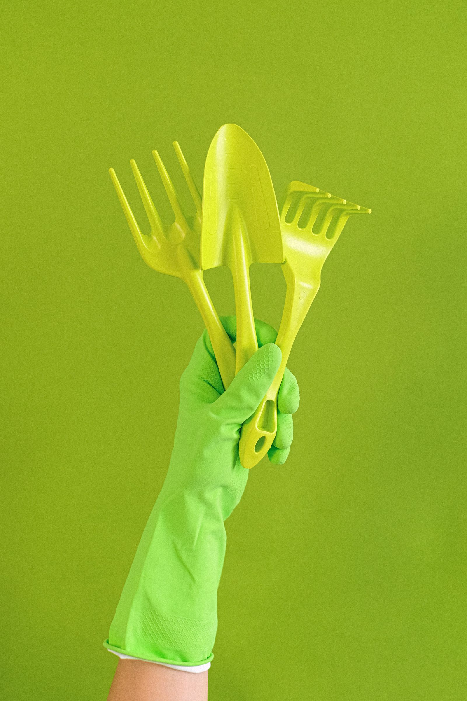Gardening gloves and protective garden wear